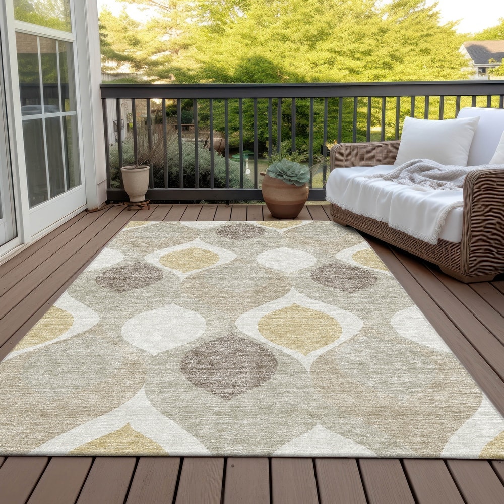 Machine Washable Indoor/ Outdoor Chantille Contemporary Geo Rug
