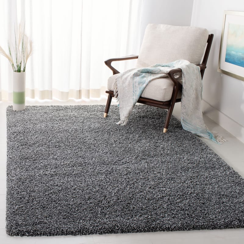 SAFAVIEH Evolution Shag Gwenaele Solid 1.8-inch Thick Rug - 4' x 6' - Dark Grey - Rectangle