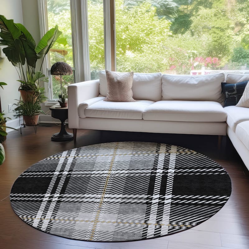 Machine Washable Indoor/ Outdoor Chantille Plaid Cozy Rug