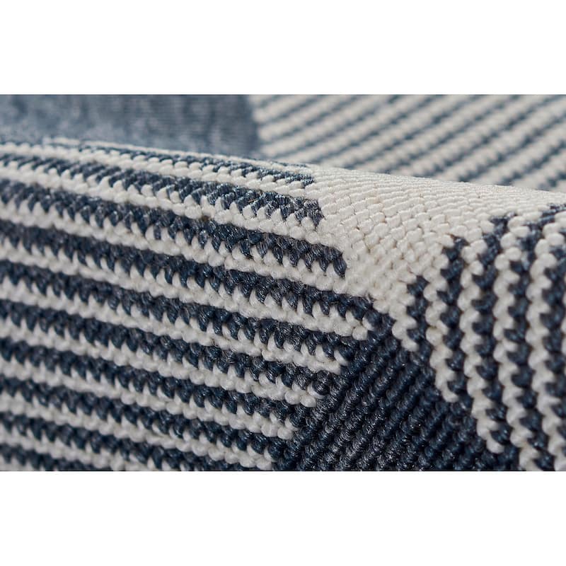 Momeni Baja Plaid Indoor/ Outdoor Area Rug