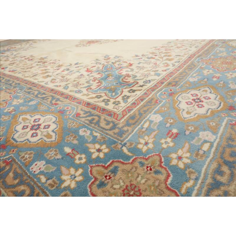 9'2''x11'10'' Hand Knotted Wool Ivory Kerman Medallion Plush Pile Area Rug - 9' 2'' x 11' 10''