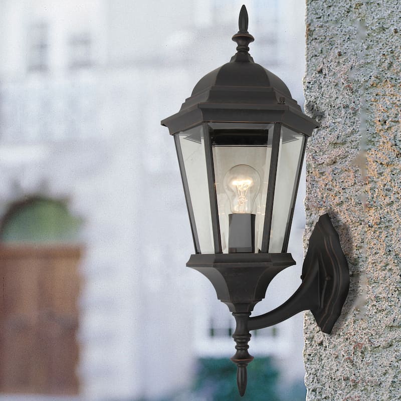 1 Light Outdoor Wall Lantern in Oil Rubbed Bronze
