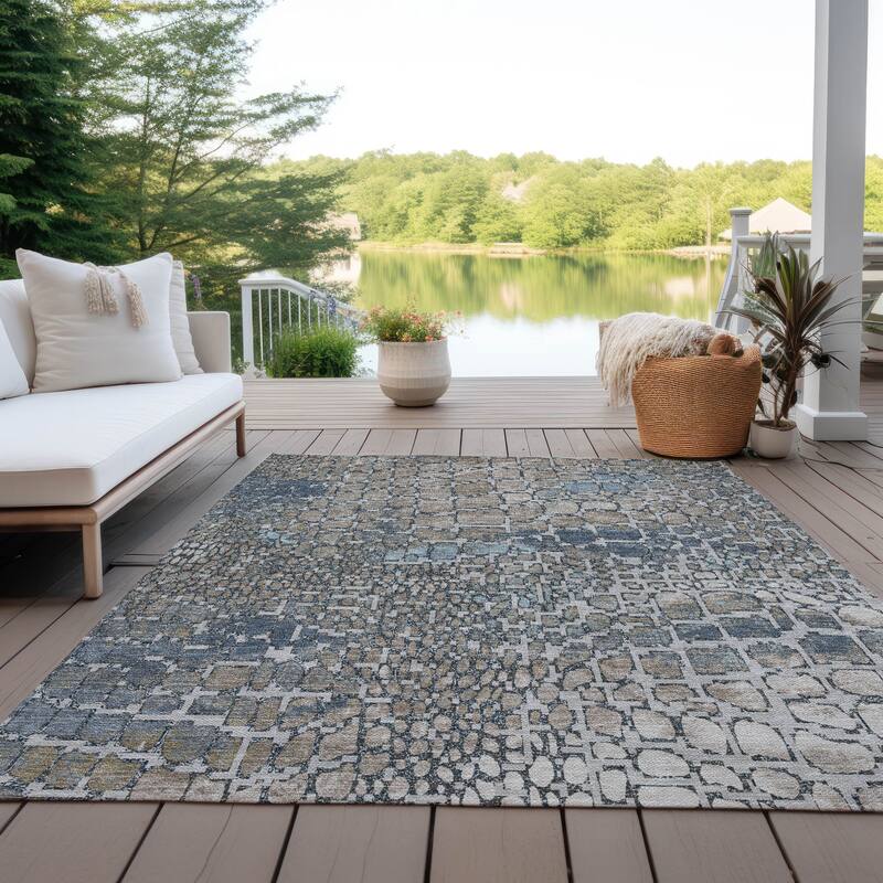 Machine Washable Indoor/ Outdoor Modern Cobble Chantille Rug