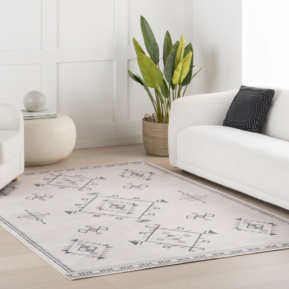 Nuloom Shenai SplashGuard Machine Washable Area Rug