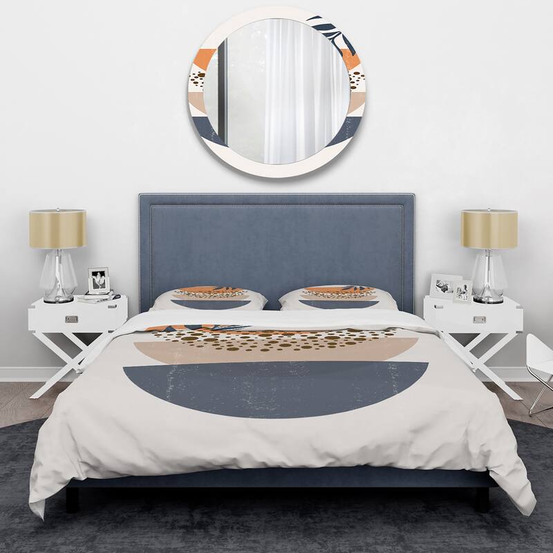 Designart 'Abstract Geometrical Sun and Moon With Leaf IV' Modern Duvet Cover Set