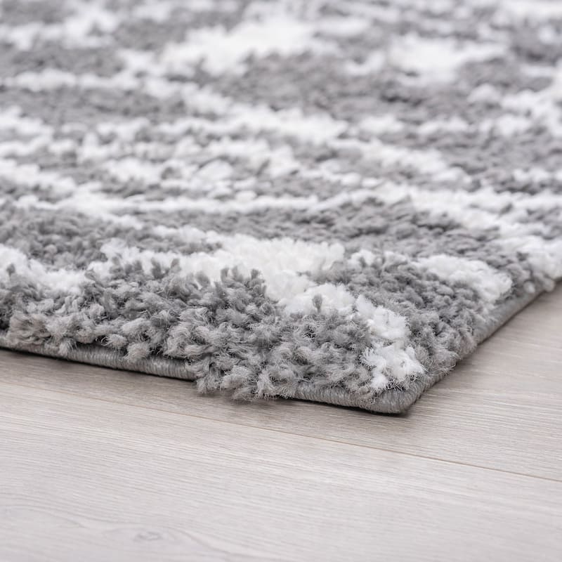 Joy Shag Mediterranean Geometric Indoor Area Rug