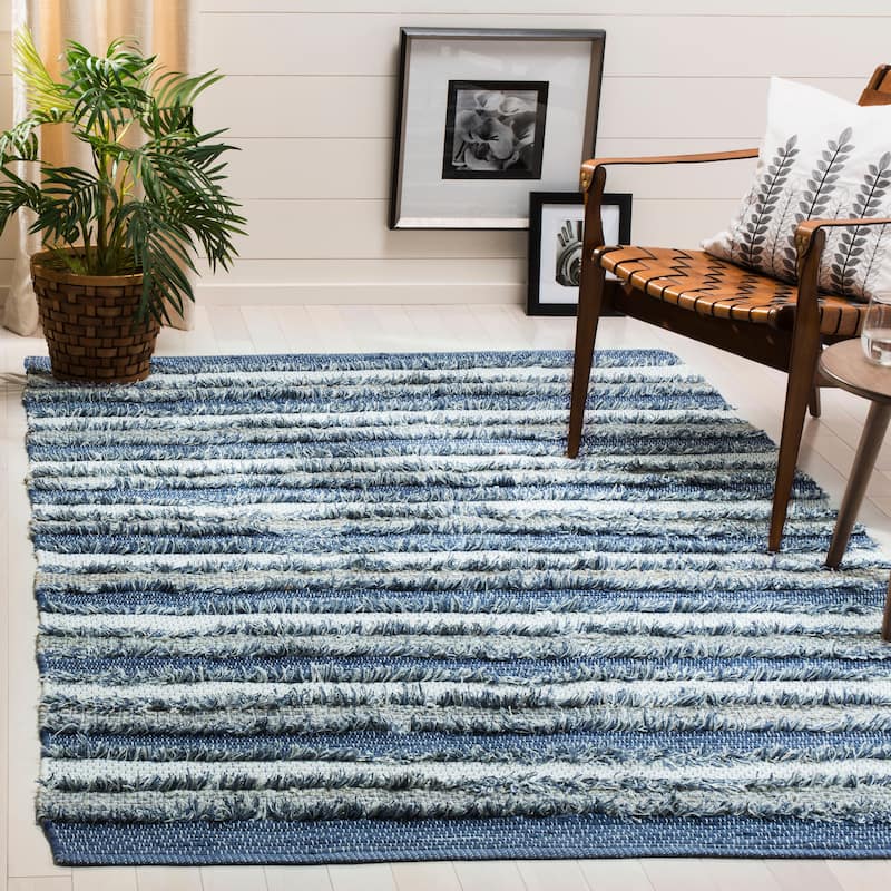 SAFAVIEH Handmade Flatweave Montauk Mridalini Casual Cotton Rug - 8' x 10' - Blue/Multi