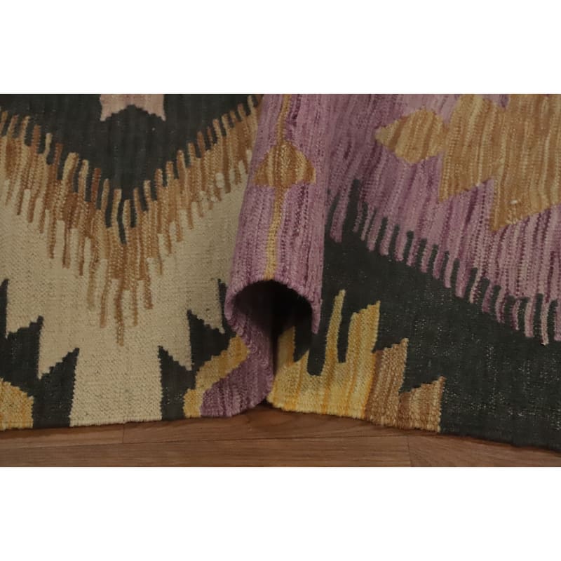 Hand Woven Southwestern Wool Purple Geometric Area Rug - 5' 10'' X 4' 0''