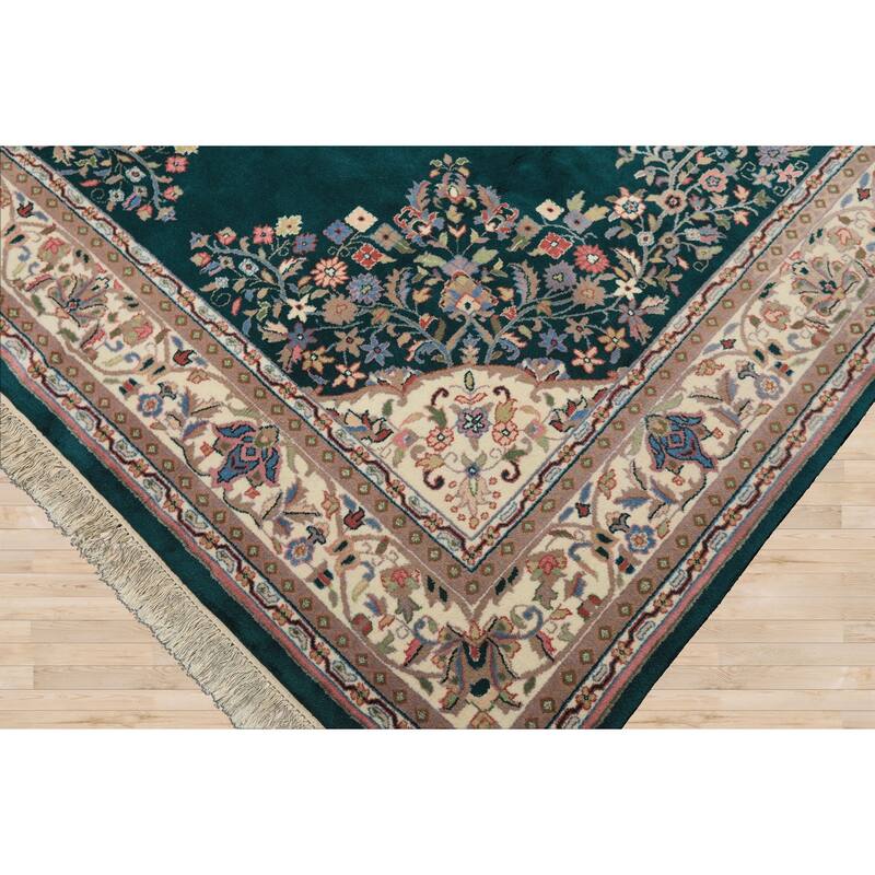 7'5''x9'6'' Hand Knotted Wool Emerald Taabriz Traditional Plush Pile Area Rug - 7' 5'' x 9' 6''