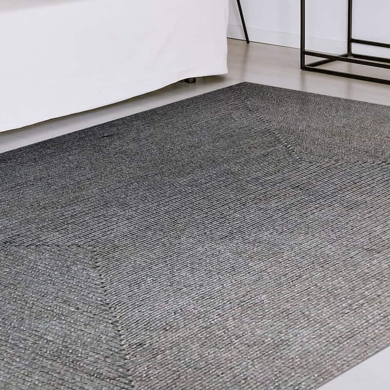Superior Braided Reversible Indoor/Outdoor Area Rug
