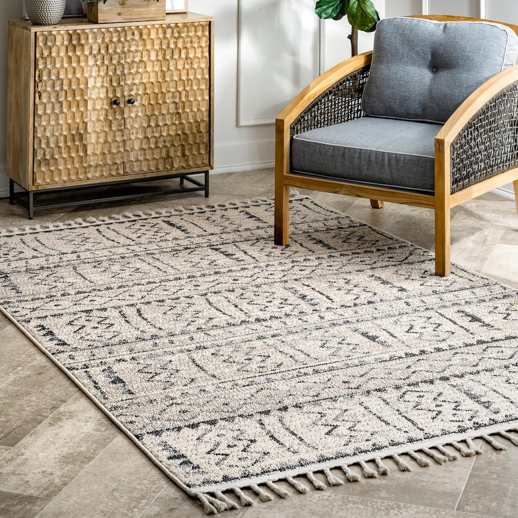 Nuloom Geometric Akua Ethnic Bands Tassel Area Rug