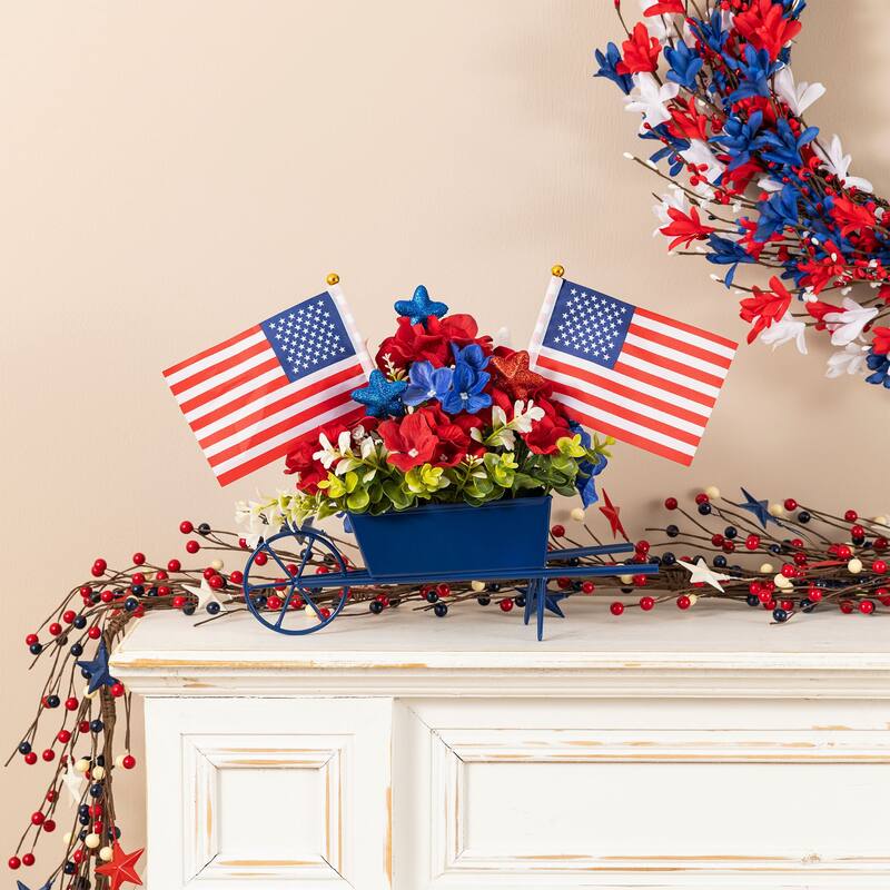 Glitzhome 14"L Patriotic/ Americana Hydrangea Metal Wagon Centerpiece