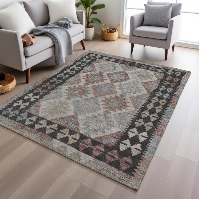 Machine Washable Indoor/ Outdoor Boho Global Chantille Rug