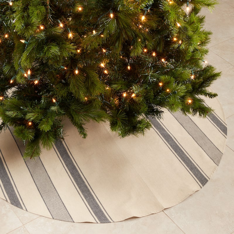 Christmas Tree Skirt With Banded Design