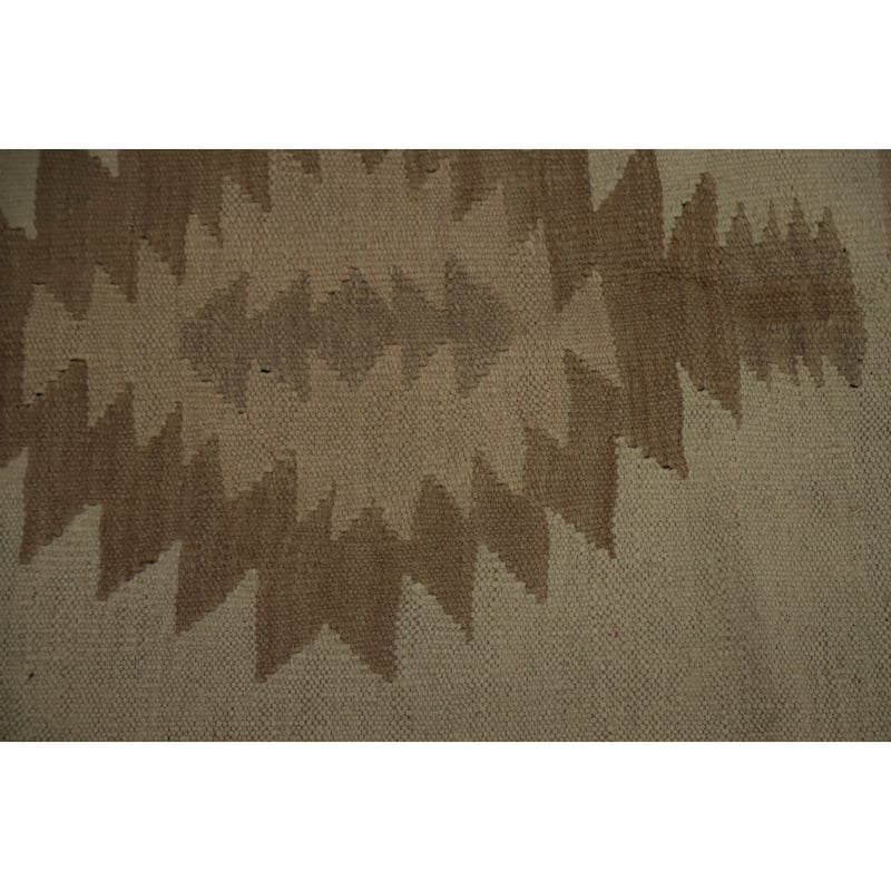 Hand Woven Oriental 100% Wool Carpet Southwestern Tribal Beige & Ivories Kilim Area Rug - 6' 8'' X 4' 9''
