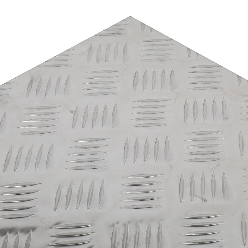 50" Elegant 5-Strips Pattern Aluminum Toolbox Silver