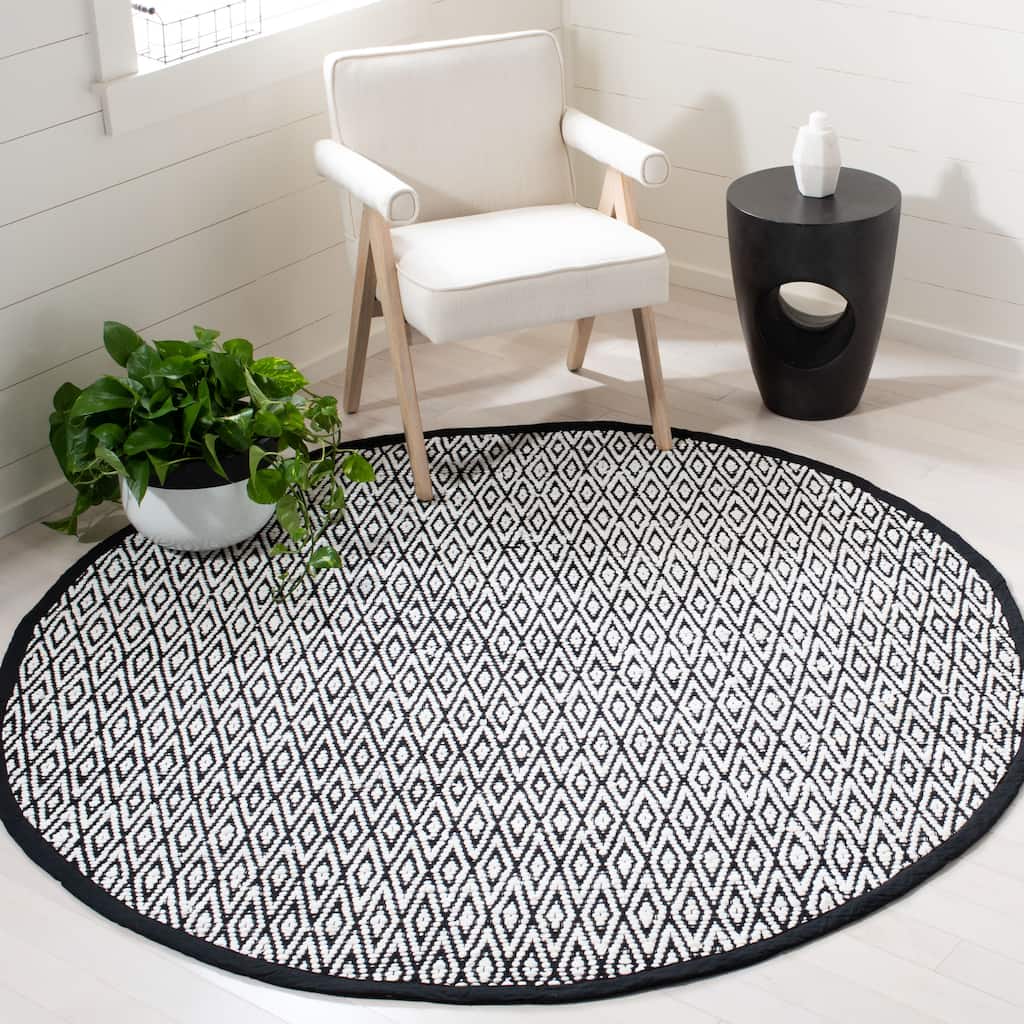 SAFAVIEH Handmade Montauk Siubhan Cotton Rug
