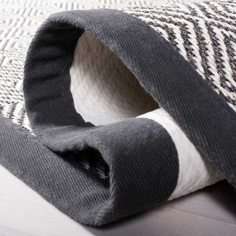 SAFAVIEH Natural Fiber Palma Jute Rug