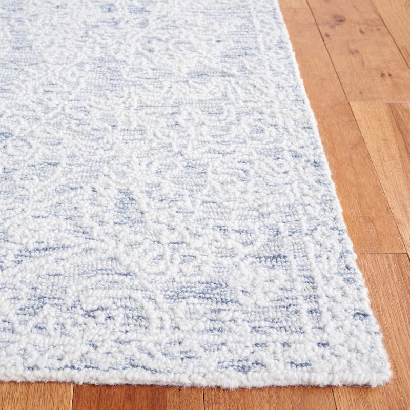 SAFAVIEH Handmade Ebony Ombline Modern Rug.