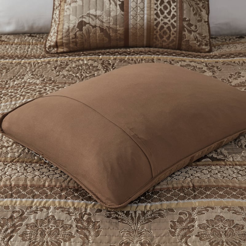 Madison Park Venetian 6 Piece Jacquard Quilt Set with Throw Pillows