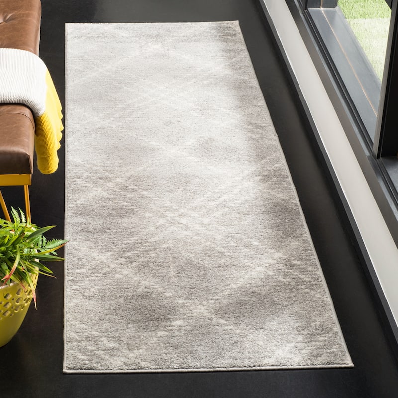 SAFAVIEH Adirondack Lisete Vintage Boho Oriental Rug - 2'6" x 12' Runner - Light Grey/Ivory