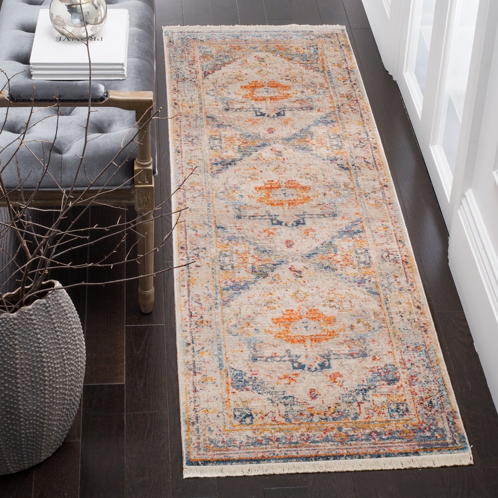 SAFAVIEH Vintage Persian Lianne Oriental Distressed Rug