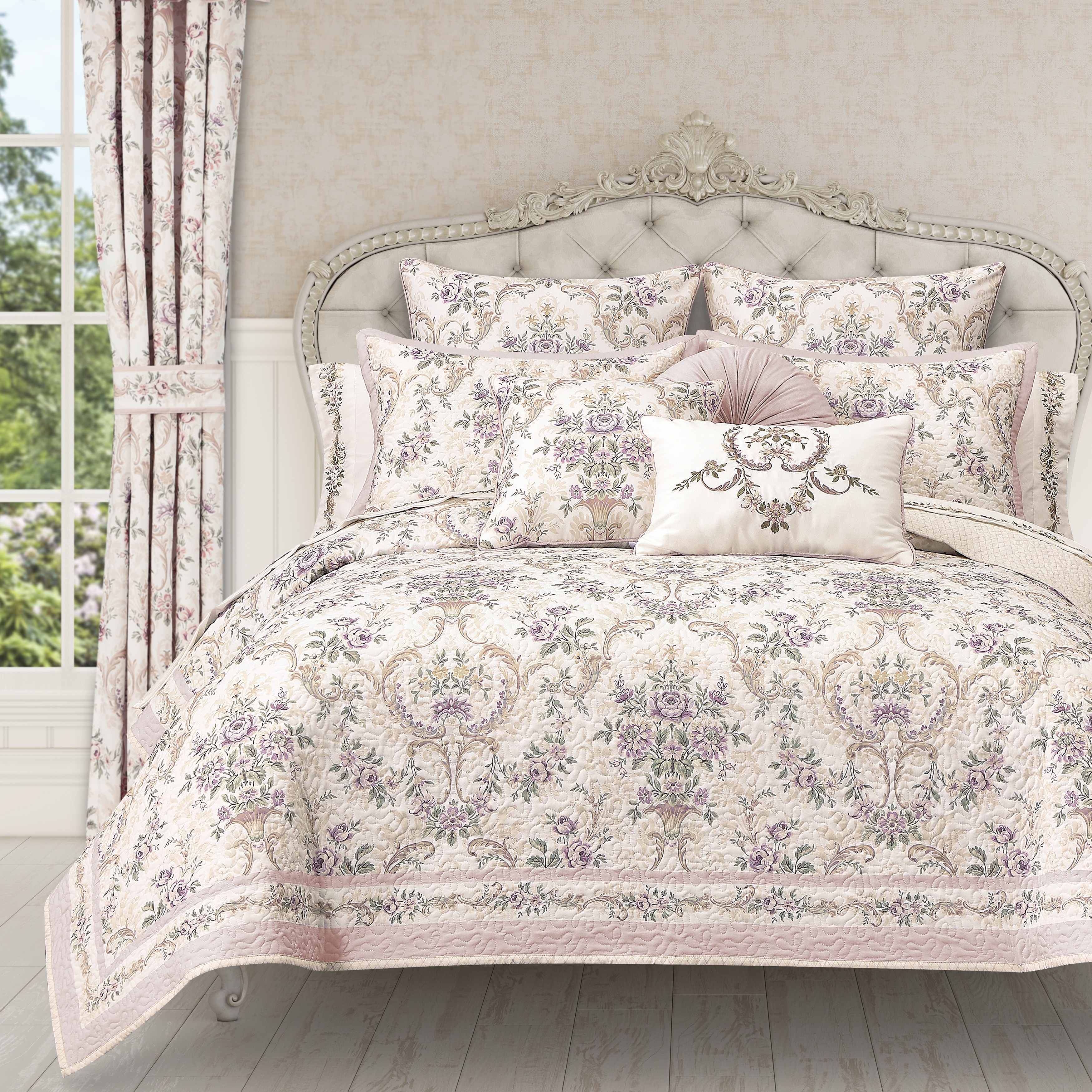 Avant Garden Quilt Set