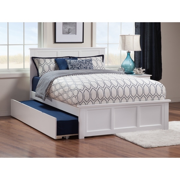 White platform bed with trundle deals