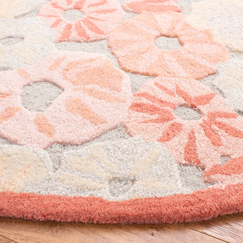 Martha Stewart by SAFAVIEH Poppy Field Wool/ Viscose Rug