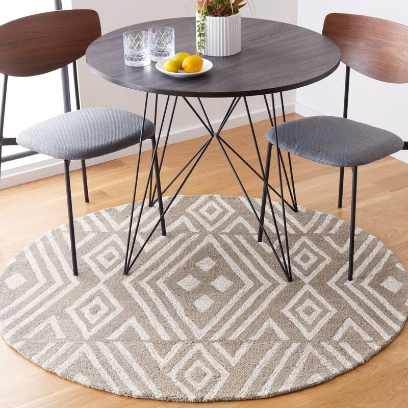 SAFAVIEH Handmade Micro-Loop Hildegund Wool Rug - 5' Round - Grey/Ivory