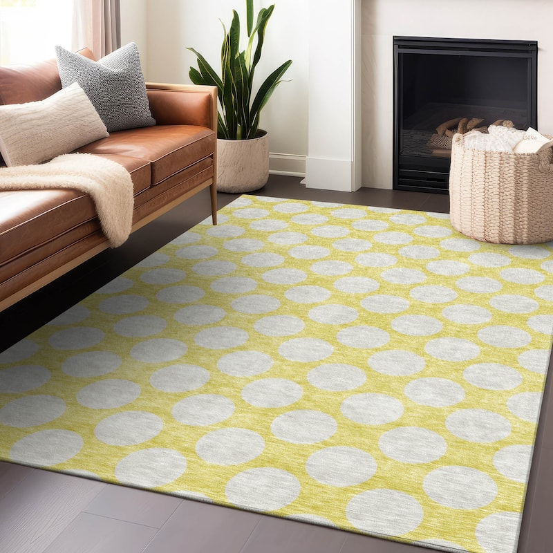 Machine Washable Indoor/ Outdoor Chantille Modern Dots Rug