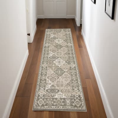 Luso Power Loomed Distressed Area Rug By HomeRoots - 90' X '27' X '0.5