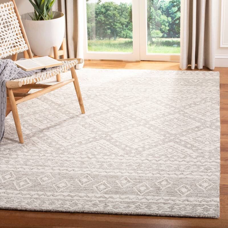 SAFAVIEH Handmade Micro-Loop Kobie Wool Rug - 4' x 6' - Dark Grey/Ivory