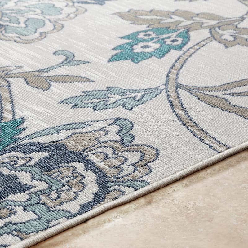 Cesarina Floral Indoor/ Outdoor Area Rug - 8'9" x 12'9"