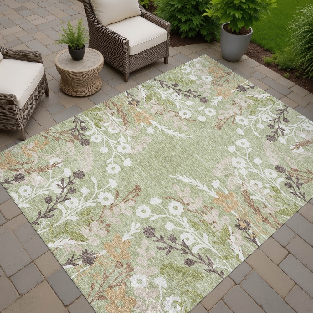 Machine Washable Indoor/ Outdoor Floral Border Chantille Rug