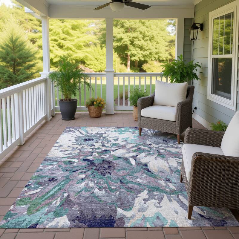 Machine Washable Indoor/ Outdoor Abstract Floral Chantille Rug