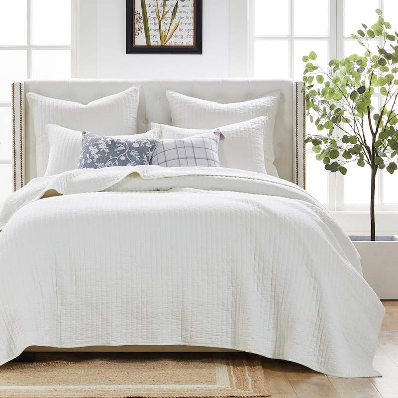 Greenland Home Textured Fashion Finely Stitched Quilted Coverlet Set