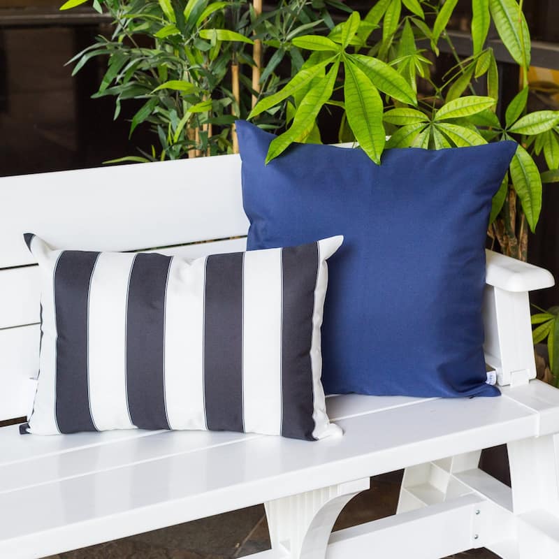 Modern Minimalist Horizon Stripe Pillow