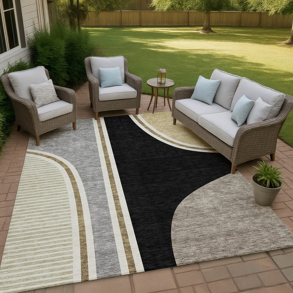 Machine Washable Indoor/ Outdoor Contemporary Keely Chantille Rug