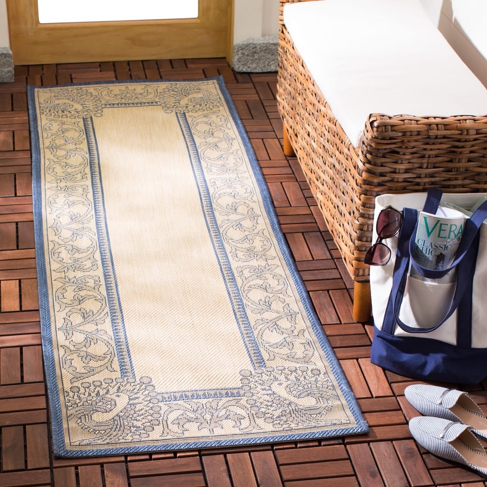 SAFAVIEH Courtyard Kitija Indoor/ Outdoor Waterproof Patio Backyard Rug