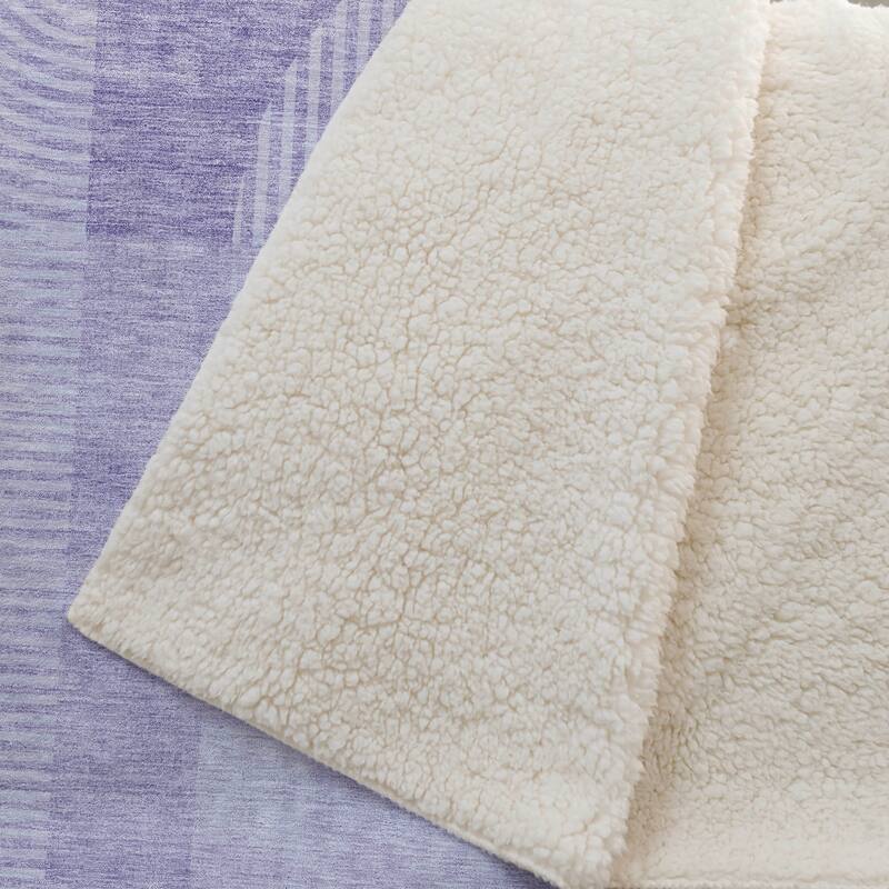 Premium Machine Washable Modern Geo Sherpa Throw Blanket