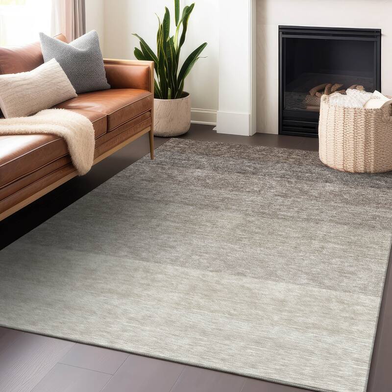 Machine Washable Indoor/ Outdoor Chantille Ombre Solid Rug