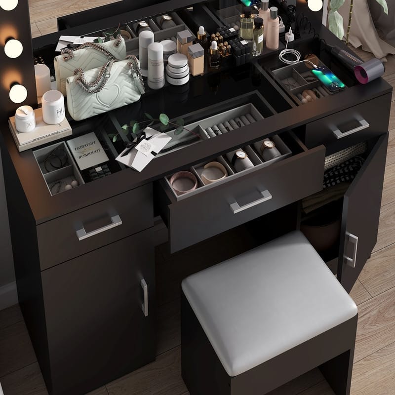Bedroom makeup vanity set with 3 drawers