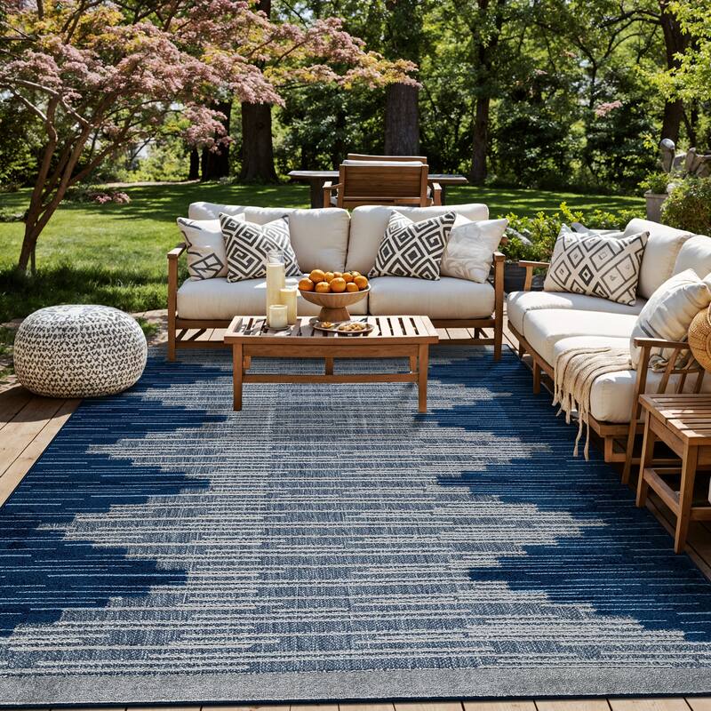 World Rug Gallery Indoor/Outdoor High-Low Textured Area Rug, Geometric Easy-Clean Patio Rug - 7' 10" x 10'