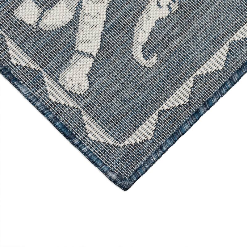 Liora Manne Carmel Marching Elephants Indoor/Outdoor Area Rug