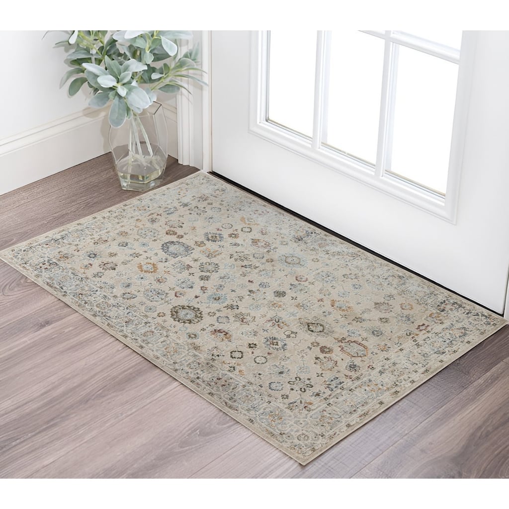 HomeRoots Floral Medallion Transitional Rectangle Area Rug - 39.00 in. x 24.00 in. x 0.30 in.