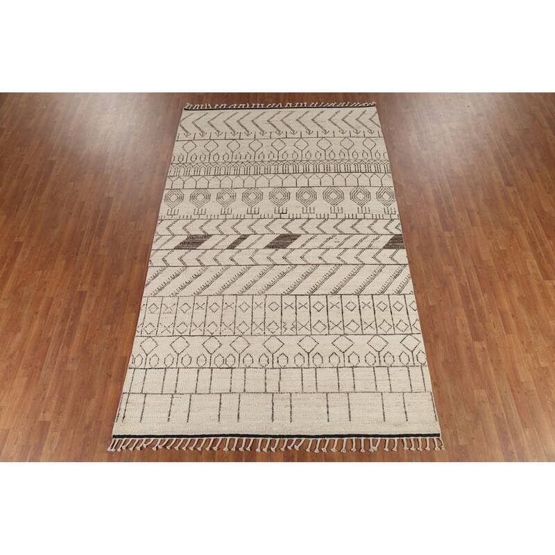 Beige / Ivory Moroccan Style Area Rug Handmade Wool Carpet - 6'8"x 11'0"