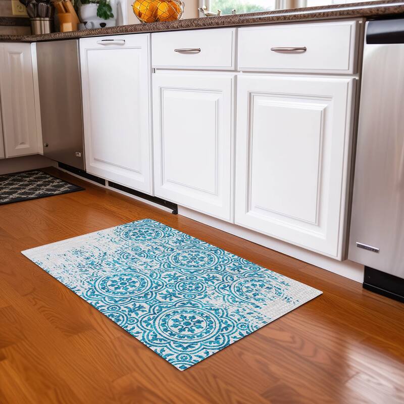 Machine Washable Indoor/ Outdoor Chantille Suzani Vintage Rug