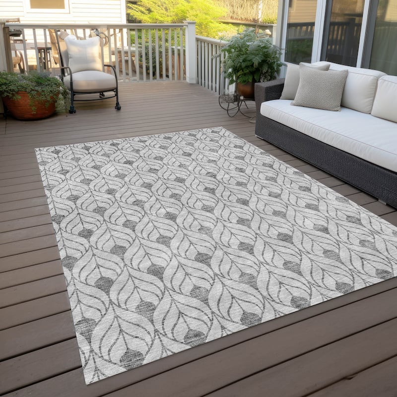 Machine Washable Indoor/ Outdoor Chantille Contempoary Geo Rug
