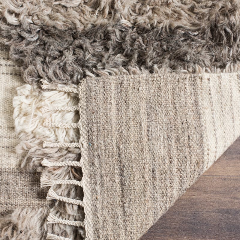 SAFAVIEH Hand-knotted Kenya Hilligje Southwestern Tribal Wool Rug